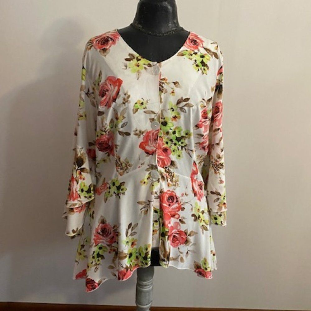 The Pyramid Collection Floral asymmetric tiered bell sleeves top, size L